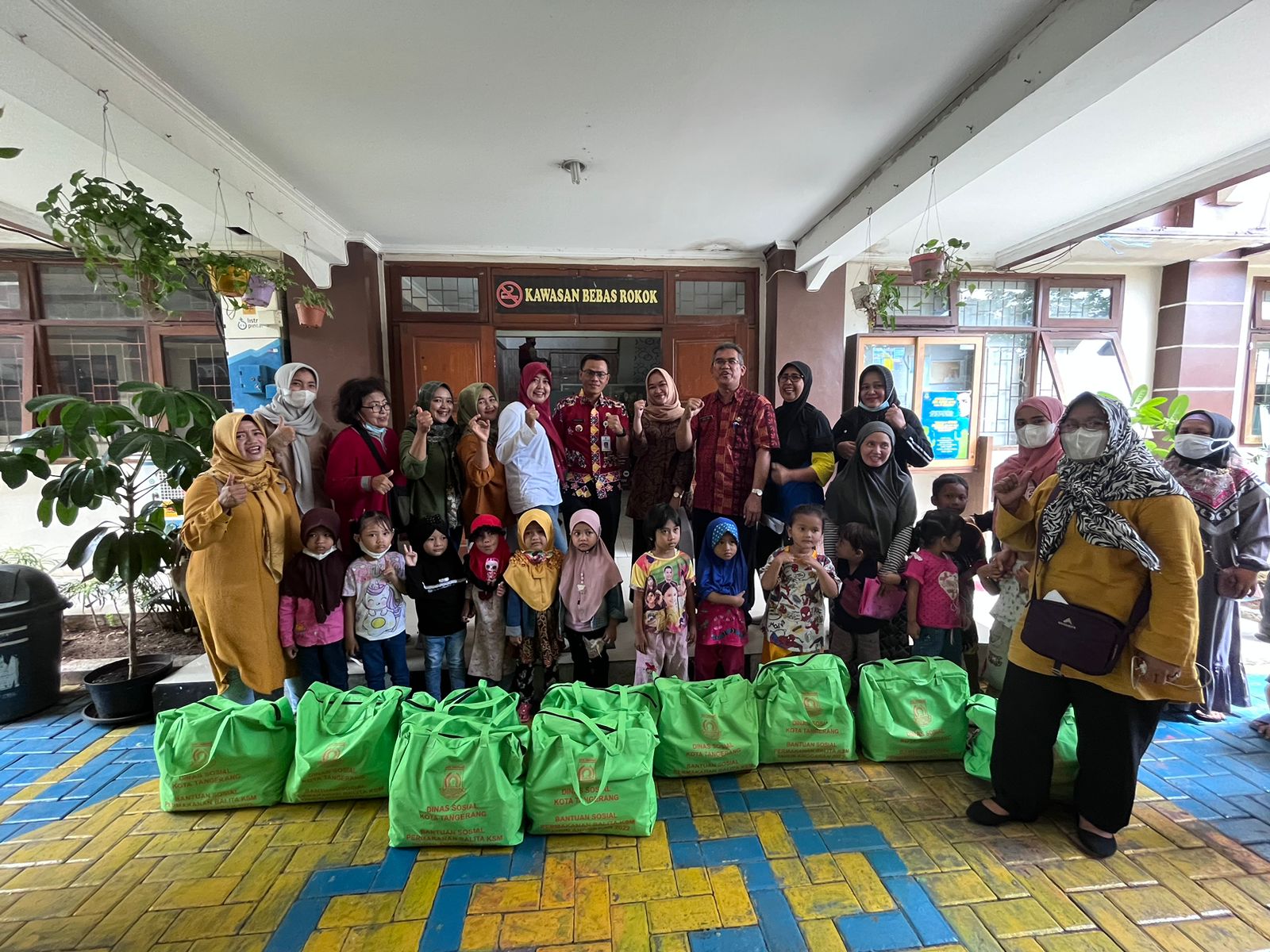 Kec Karang Tengah Penyaluran Bantuan Sosial Permakanan Bagi Balita Ksm November